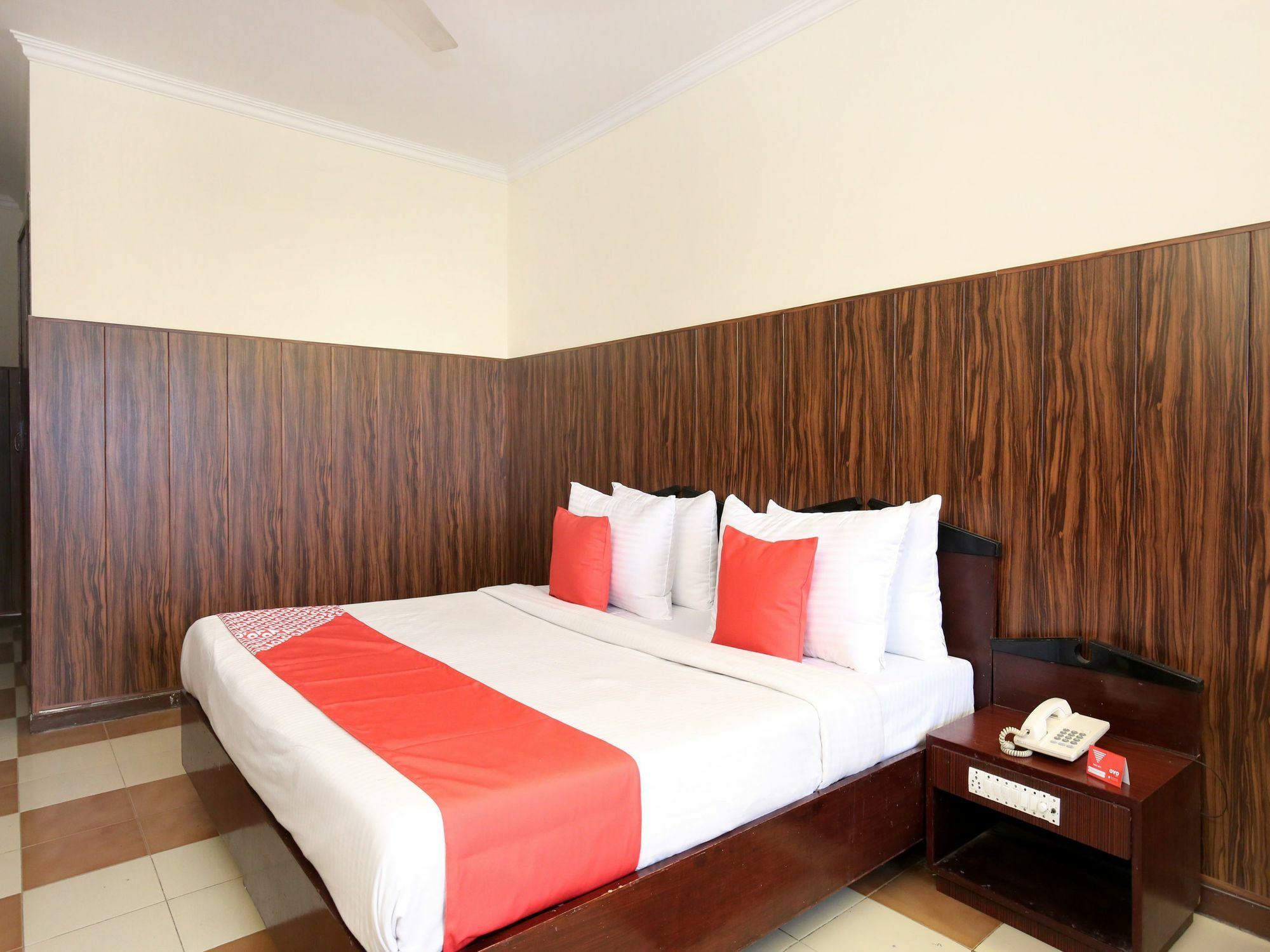 Hotel Oscar Regency Panchkula Exterior foto